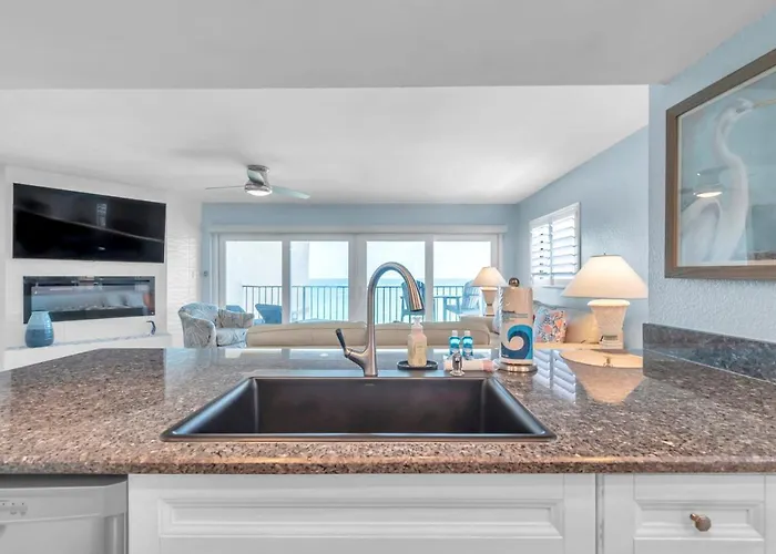 Sunshine 4a Beachfront Perfection * Clearwater Beach
